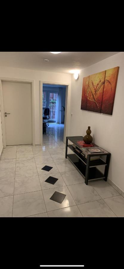 Faridd Ferienwohnung Krefeld Esterno foto
