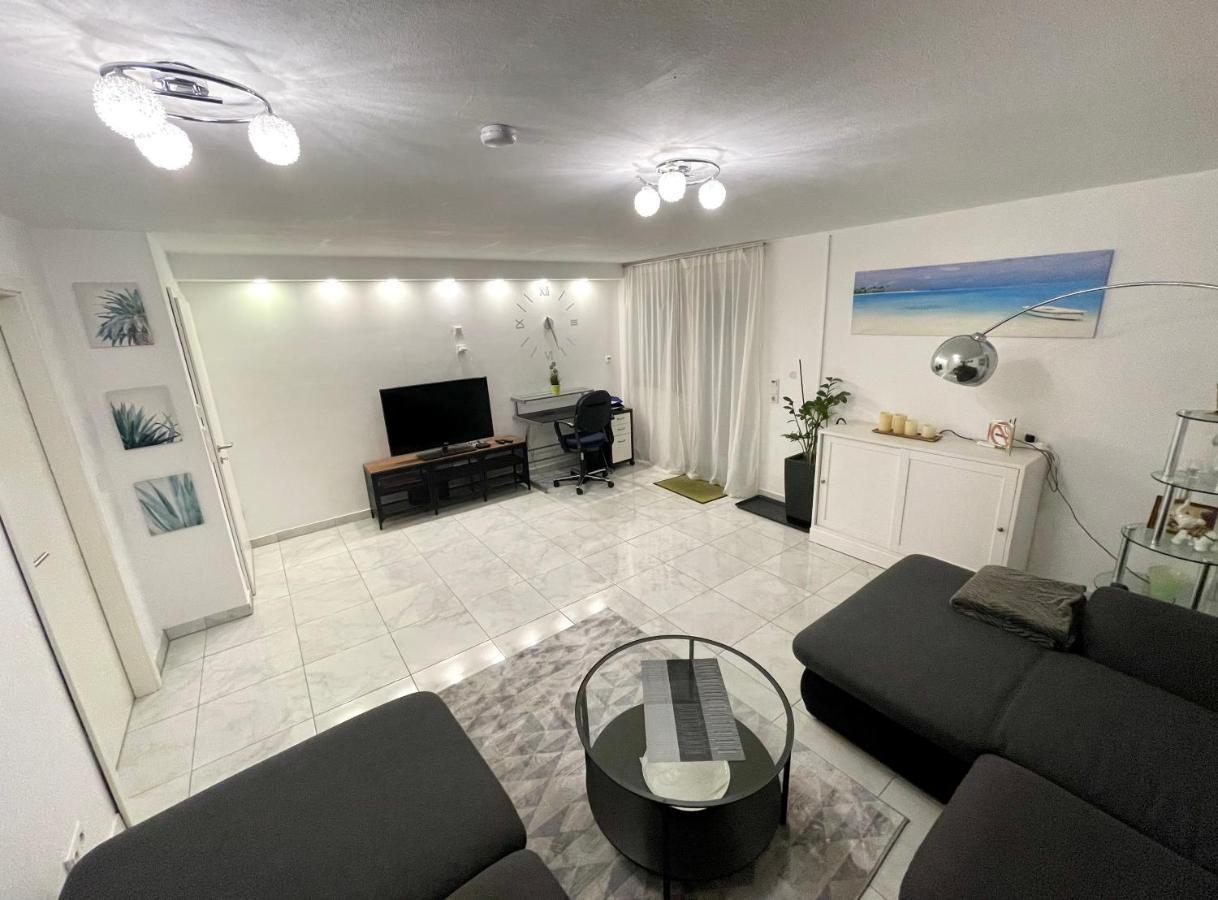 Faridd Ferienwohnung Krefeld Esterno foto